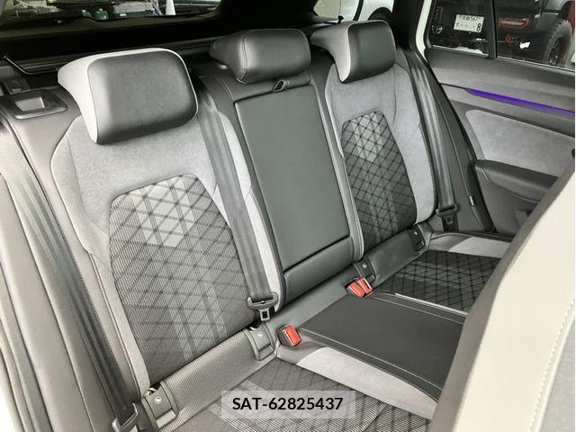 VolksWagen GOLF VARIANT 2023-08 6678778-13