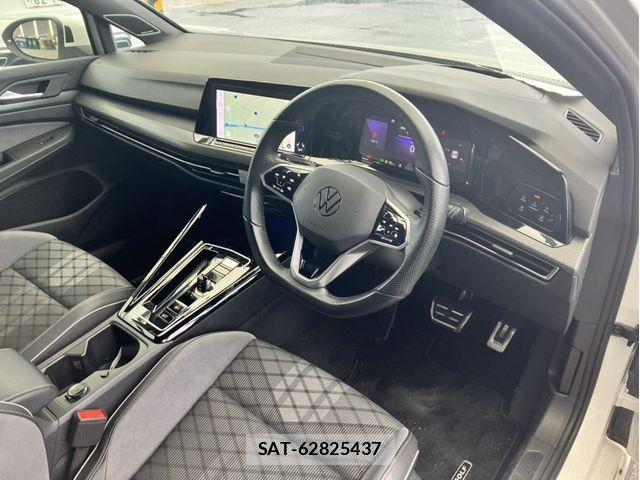 VolksWagen GOLF VARIANT 2023-08 6678778-1