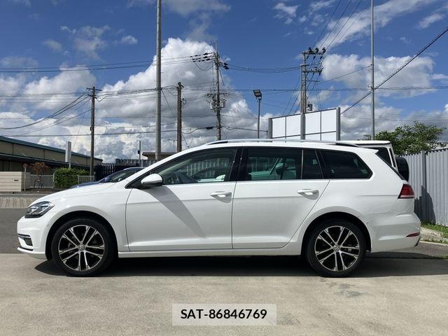 VolksWagen GOLF VARIANT 2019-07 6678780-4