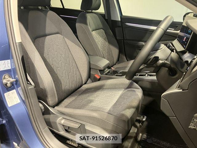 VolksWagen GOLF VARIANT 2025-08 6678779-11