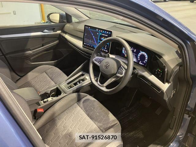 VolksWagen GOLF VARIANT 2025-08 6678779-1