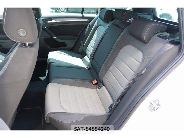 VolksWagen GOLF VARIANT 2016-12 6915376-13