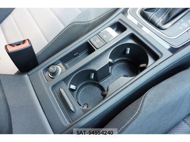 VolksWagen GOLF VARIANT 2016-12 6915376-26