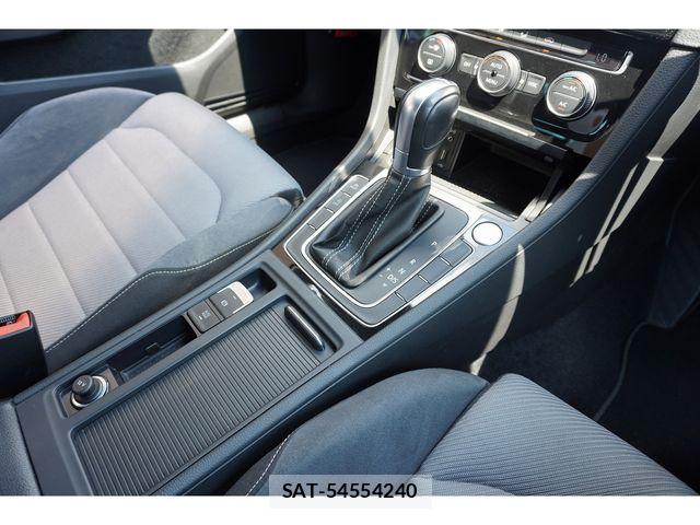 VolksWagen GOLF VARIANT 2016-12 6915376-27