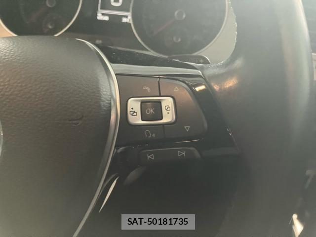 VolksWagen GOLF VARIANT 2016-06 7061381-16