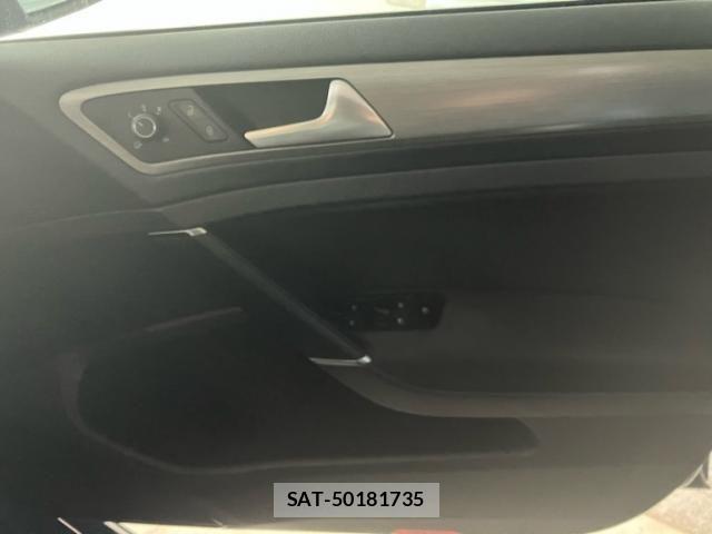VolksWagen GOLF VARIANT 2016-06 7061381-18