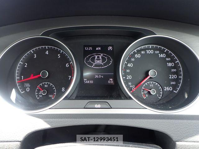 VolksWagen GOLF VARIANT 2016-11 7061383-14