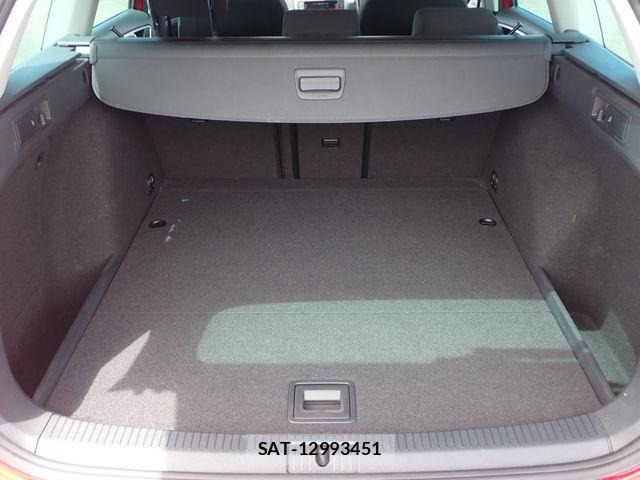 VolksWagen GOLF VARIANT 2016-11 7061383-23