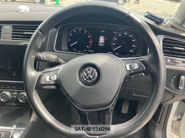 VolksWagen GOLF VARIANT 2019-08 7061380-17