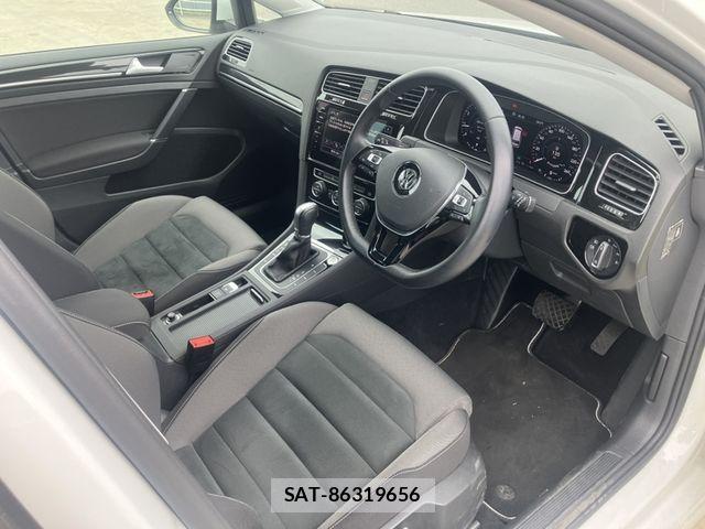 VolksWagen GOLF VARIANT 2018-08 7227108-1