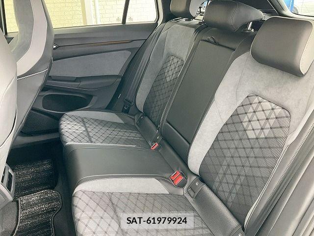 VolksWagen GOLF VARIANT 2024-06 7227113-12