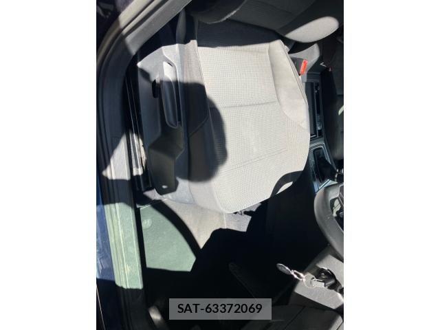 VolksWagen GOLF VARIANT 2015-08 7227106-13