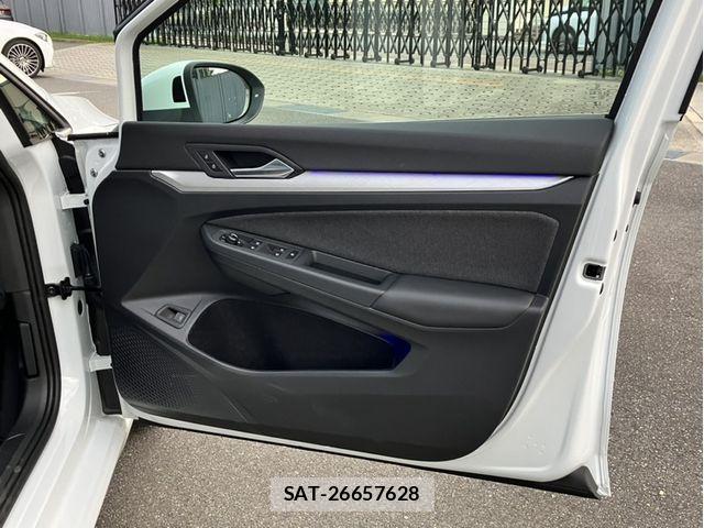 VolksWagen GOLF VARIANT 2025-04 7227115-12