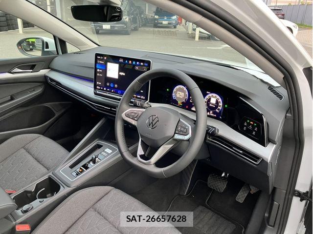 VolksWagen GOLF VARIANT 2025-04 7227115-1
