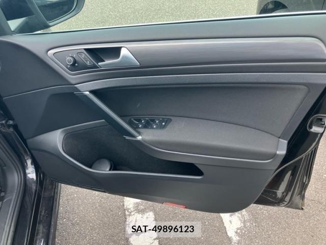 VolksWagen GOLF VARIANT 2018-12 7227112-11