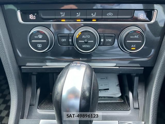 VolksWagen GOLF VARIANT 2018-12 7227112-17