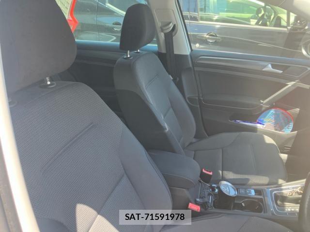 VolksWagen GOLF VARIANT 2017-06 7227109-12