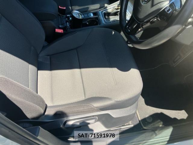 VolksWagen GOLF VARIANT 2017-06 7227109-13