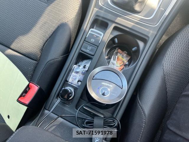 VolksWagen GOLF VARIANT 2017-06 7227109-25