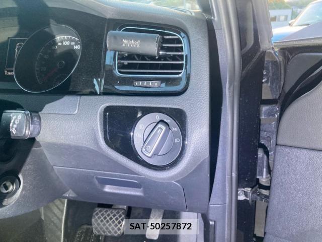 VolksWagen GOLF VARIANT 2014-06 7227105-13