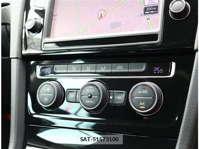 VolksWagen GOLF VARIANT 2015-09 7227110-11