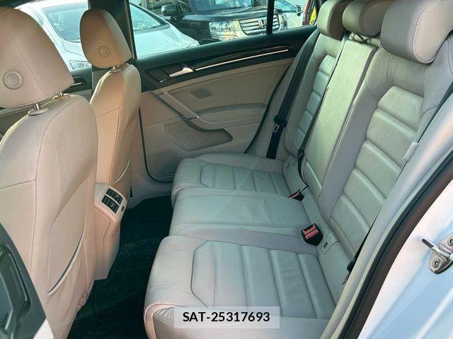 VolksWagen GOLF VARIANT 2020-02 7252843-22