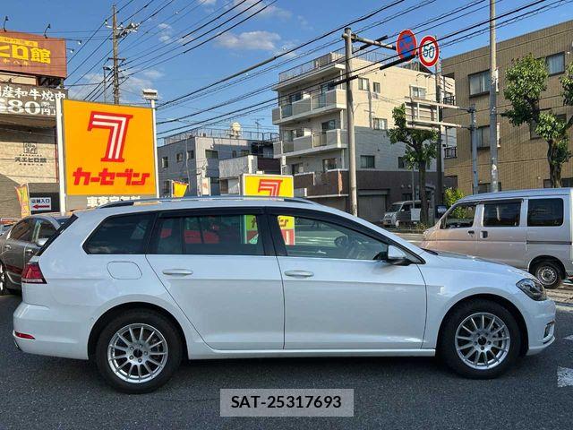 VolksWagen GOLF VARIANT 2020-02 7252843-26