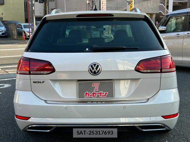 VolksWagen GOLF VARIANT 2020-02 7252843-28
