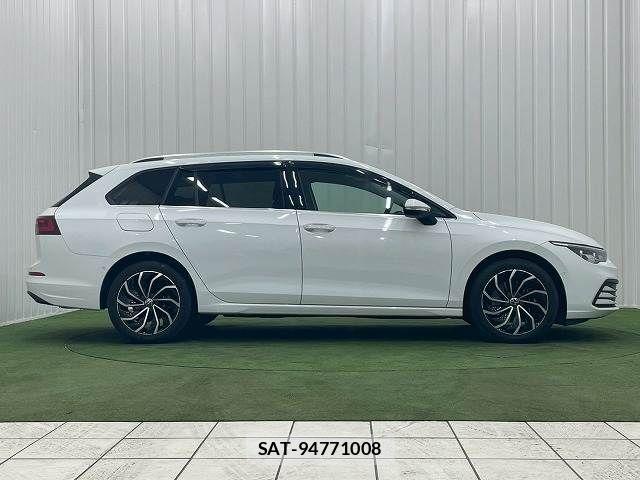 VolksWagen GOLF VARIANT 2023-08 7252840-14