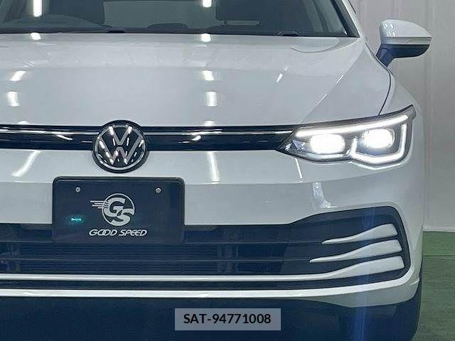 VolksWagen GOLF VARIANT 2023-08 7252840-17