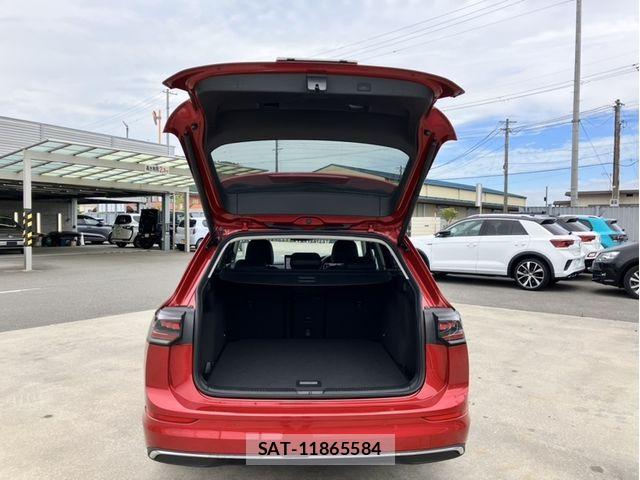 VolksWagen GOLF VARIANT 2025-09 7252839-8