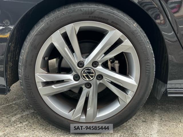 VolksWagen GOLF VARIANT 2021-08 7331190-9