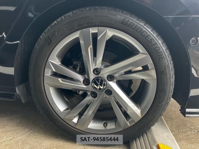 VolksWagen GOLF VARIANT 2021-08 7331190-10