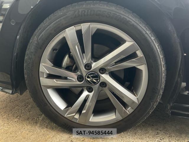 VolksWagen GOLF VARIANT 2021-08 7331190-11