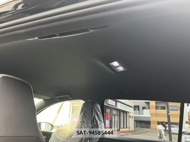 VolksWagen GOLF VARIANT 2021-08 7331190-18