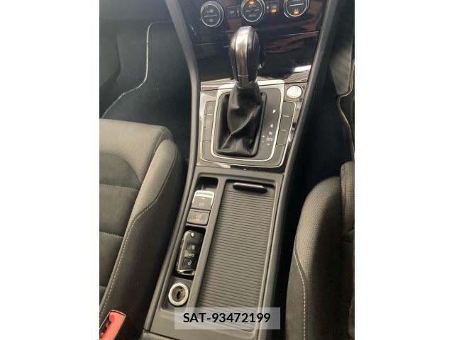 VolksWagen GOLF VARIANT 2017-07 7360477-19