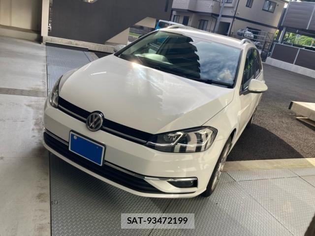 VolksWagen GOLF VARIANT 2017-07 7360477-2