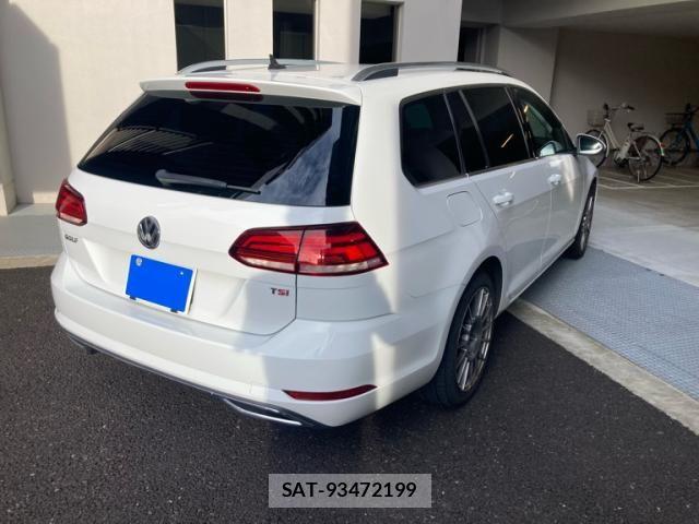 VolksWagen GOLF VARIANT 2017-07 7360477-6