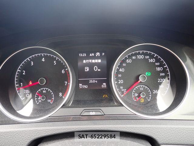 VolksWagen GOLF VARIANT 2018-02 7360476-12