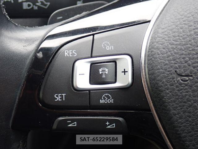 VolksWagen GOLF VARIANT 2018-02 7360476-14