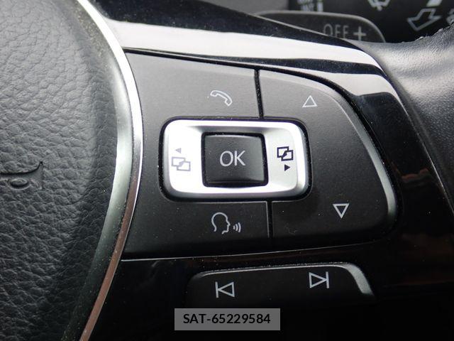 VolksWagen GOLF VARIANT 2018-02 7360476-15