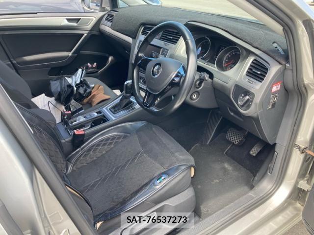 VolksWagen GOLF VARIANT 2015-02 7360479-14