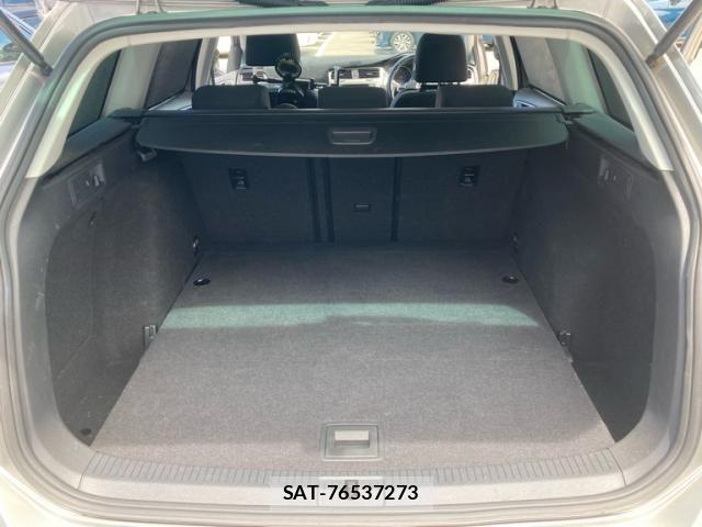 VolksWagen GOLF VARIANT 2015-02 7360479-17