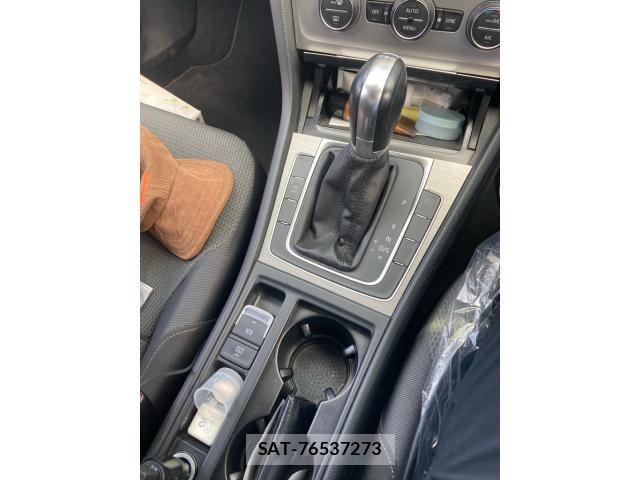 VolksWagen GOLF VARIANT 2015-02 7360479-20