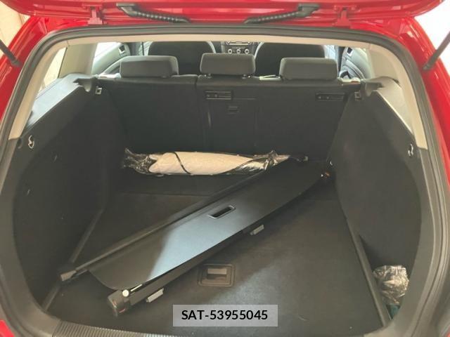 VolksWagen GOLF VARIANT 2010-02 7394854-12