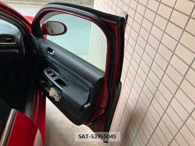VolksWagen GOLF VARIANT 2010-02 7394854-17