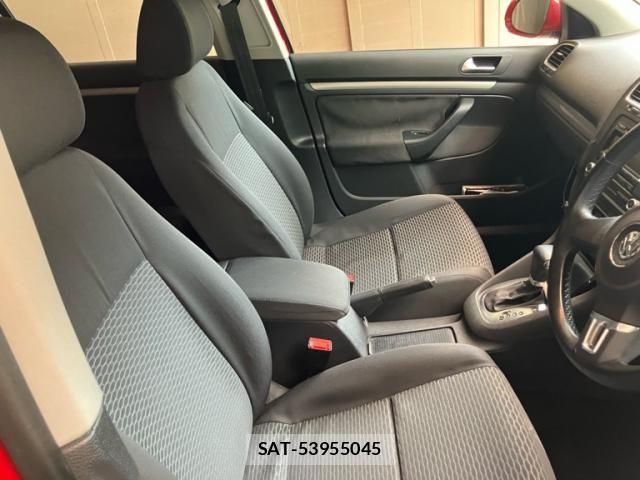 VolksWagen GOLF VARIANT 2010-02 7394854-19