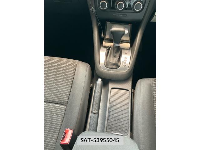 VolksWagen GOLF VARIANT 2010-02 7394854-27