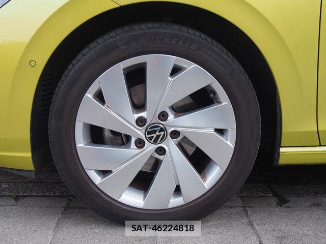 VolksWagen GOLF VARIANT 2022-01 7503735-19