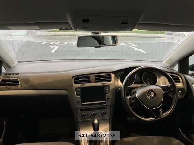 VolksWagen GOLF VARIANT 2014-03 7563085-13